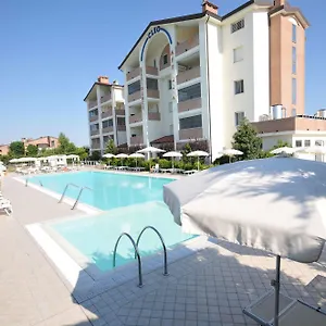 Cleo Llido Degli Estensi